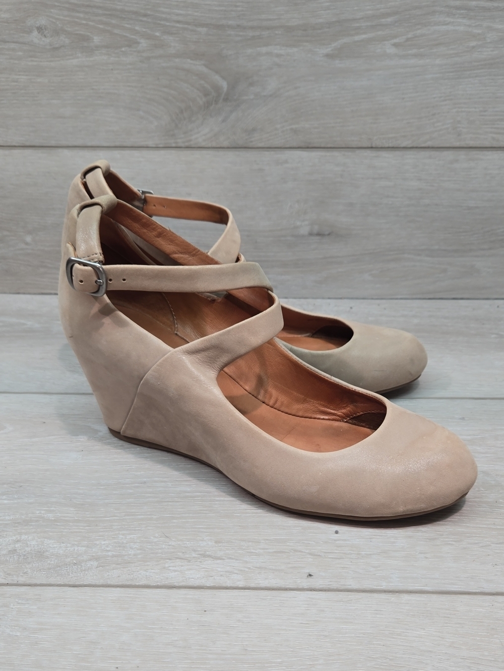 Gentle Souls Women's Funtastic Neutral Ankle-Strap Wedge Pumps Clog Shoes 8.5M